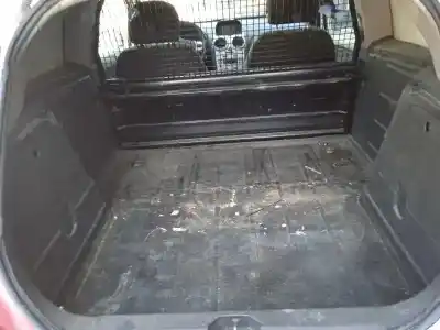 Veicolo di demolizione opel corsa d 1.3 16v cdti dell'anno 2011 alimentato a13dtc