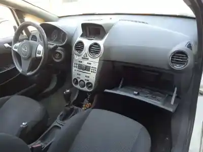 Veicolo di demolizione opel corsa d 1.3 16v cdti dell'anno 2011 alimentato a13dtc