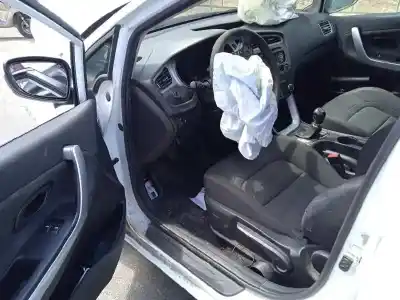 Scrapping Vehicle kia cee´d drive of the year 2014 powered d4fc