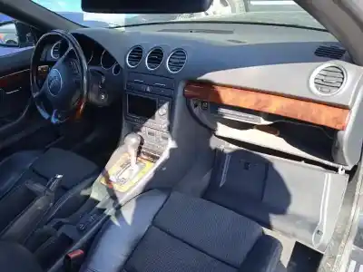 Здавання транспортного засобу audi a4 cabrio (8h) 2.5 tdi 163 cv / 120 kw року 2004 потужний bdg