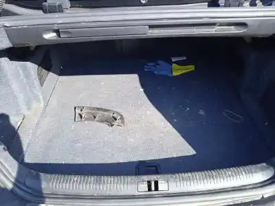 Здавання транспортного засобу audi a4 cabrio (8h) 2.5 tdi 163 cv / 120 kw року 2004 потужний bdg