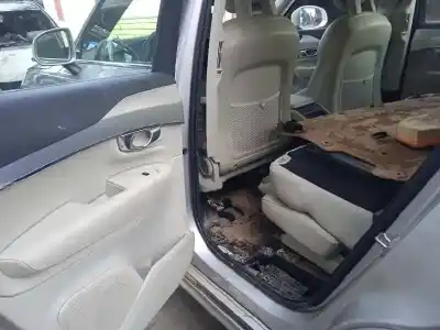 Veículo de Sucata volvo xc90 2.0 diesel cat do ano 2017 alimentado d4204t23