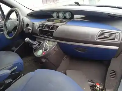 Veículo de Sucata fiat ulysse (179) 2.2 jtd admiral do ano 2005 alimentado 4hw