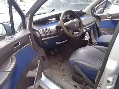 Veículo de Sucata fiat ulysse (179) 2.2 jtd admiral do ano 2005 alimentado 4hw