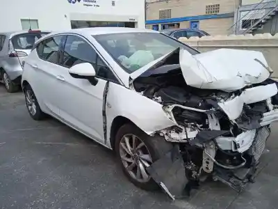 Здавання транспортного засобу OPEL ASTRA K (B16) 1.6 CDTi (68) року 2018 потужний B16DTE