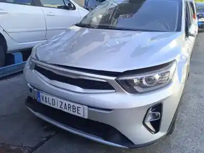 Veículo de Sucata kia stonic (ybcuv) 1.2 cat 84 cv / 62 kw do ano 2022 alimentado g4lf