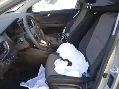 Veículo de Sucata kia stonic (ybcuv) 1.2 cat 84 cv / 62 kw do ano 2022 alimentado g4lf