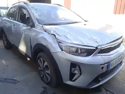 Veículo de Sucata kia stonic (ybcuv) 1.2 cat 84 cv / 62 kw do ano 2022 alimentado g4lf