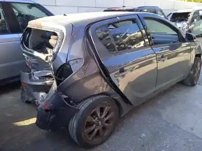 Sloopvoertuig hyundai i20 i (pb, pbt) 1.2 van het jaar 2014 aangedreven g4la