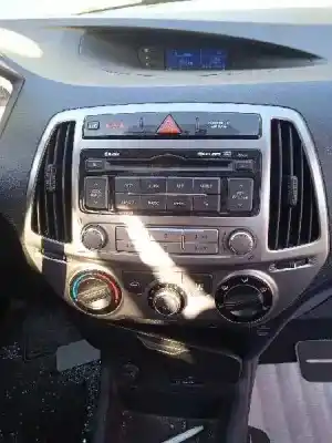 Sloopvoertuig hyundai i20 i (pb, pbt) 1.2 van het jaar 2014 aangedreven g4la