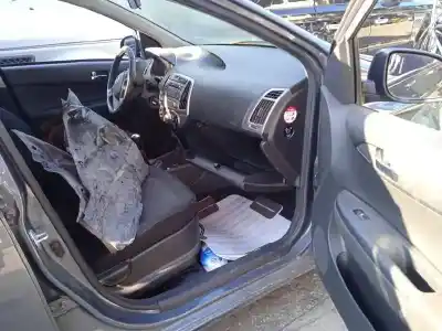 Sloopvoertuig hyundai i20 i (pb, pbt) 1.2 van het jaar 2014 aangedreven g4la