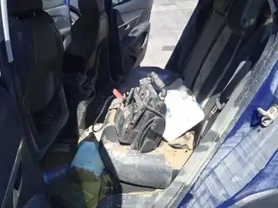 Sloopvoertuig peugeot 3008 allure van het jaar 2018 aangedreven hn05