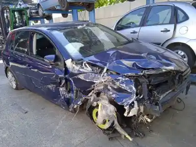 Sloopvoertuig VOLKSWAGEN GOLF VI (5K1) 1.6 TDI van het jaar 2012 aangedreven CAYC