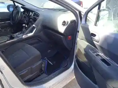 Sloopvoertuig peugeot 3008 premium van het jaar 2009 aangedreven 5fw