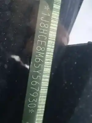 Veículo de Sucata jeep gr. cherokee (wh) 3.0 crd limited do ano 2005 alimentado 642980