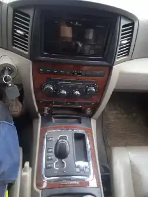 Veículo de Sucata jeep gr. cherokee (wh) 3.0 crd limited do ano 2005 alimentado 642980