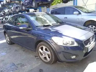 Scrapping Vehicle VOLVO C30 D2 Kinetic of the year 2012 powered D4162T