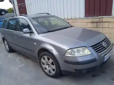 Здавання транспортного засобу volkswagen passat variant (3b6) básico року 2003 потужний avf