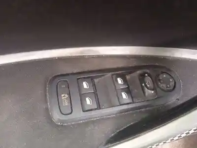 Vehicul casat citroen c5 break 1.6 16v hdi fap al anului 2008 alimentat rhr