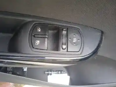 Veículo de Sucata opel corsa d (s07) 1.4 (l08 l68) do ano 2017 alimentado b14xer