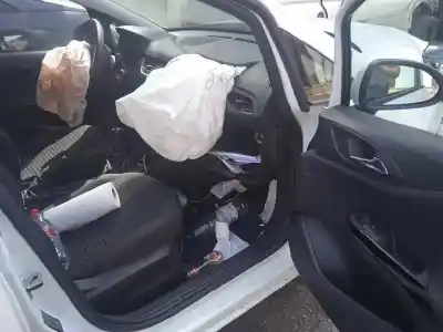 Veículo de Sucata opel corsa d (s07) 1.4 (l08 l68) do ano 2017 alimentado b14xer