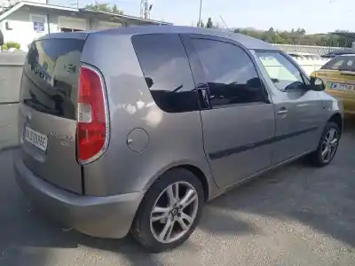 Veículo de Sucata skoda roomster (5j7) sport do ano 2007 alimentado bsw