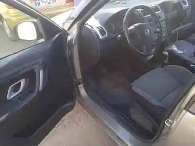 Veículo de Sucata skoda roomster (5j7) sport do ano 2007 alimentado bsw