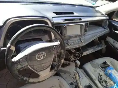 Veículo de Sucata toyota rav 4 advance hybrid do ano 2017 alimentado 2arfxe