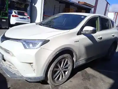 Veículo de Sucata toyota rav 4 advance hybrid do ano 2017 alimentado 2arfxe