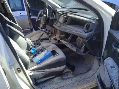 Veículo de Sucata toyota rav 4 advance hybrid do ano 2017 alimentado 2arfxe