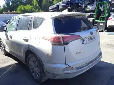 Veículo de Sucata toyota rav 4 advance hybrid do ano 2017 alimentado 2arfxe