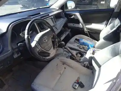 Veículo de Sucata toyota rav 4 advance hybrid do ano 2017 alimentado 2arfxe