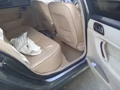 Vehicul casat peugeot 607 (s2) marfil pack al anului 2005 alimentat uhz