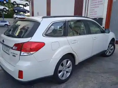 Veículo de Sucata subaru legacy kombi/outback b14 outback limited do ano 2011 alimentado ee20