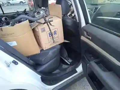 Veículo de Sucata subaru legacy kombi/outback b14 outback limited do ano 2011 alimentado ee20