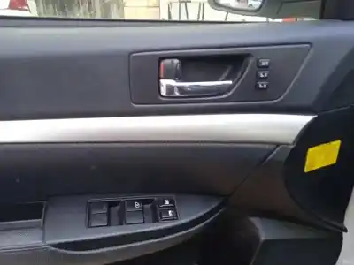 Veículo de Sucata subaru legacy kombi/outback b14 outback limited do ano 2011 alimentado ee20