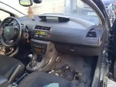 Scrapping Vehicle citroen c4 coupe vtr plus of the year 2006 powered 9hy