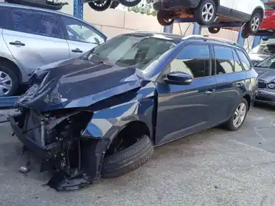 Veicolo di demolizione SKODA FABIA 1.0 TSI dell'anno 2021 alimentato DKLD