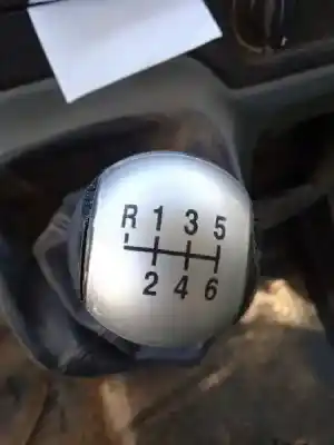 Vehicul casat ford transit combi ´06 ft 350 l trend al anului 2008 alimentat jxfa