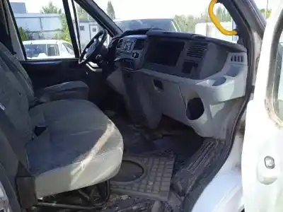 Vehicul casat ford transit combi ´06 ft 350 l trend al anului 2008 alimentat jxfa