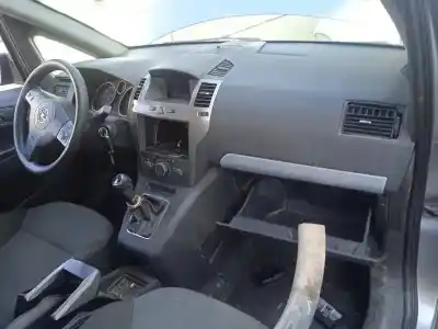 Sloopvoertuig opel zafira b cosmo van het jaar 2007 aangedreven z19dt