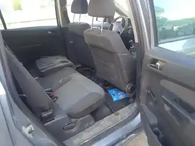 Sloopvoertuig opel zafira b cosmo van het jaar 2007 aangedreven z19dt