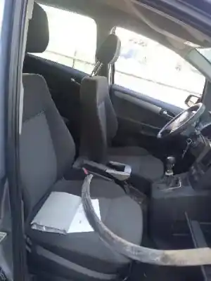 Sloopvoertuig opel zafira b cosmo van het jaar 2007 aangedreven z19dt