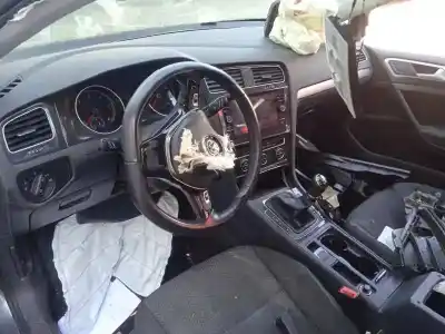 Véhicule à la ferraille volkswagen golf vii lim. (bq1) last edition bmt/start-stopp de l'année 2020 alimenté dgte