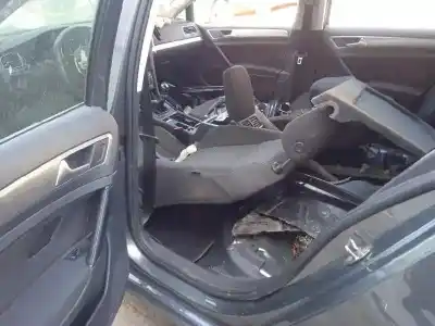 Véhicule à la ferraille volkswagen golf vii lim. (bq1) last edition bmt/start-stopp de l'année 2020 alimenté dgte