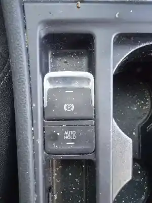 Véhicule à la ferraille volkswagen golf vii lim. (bq1) last edition bmt/start-stopp de l'année 2020 alimenté dgte