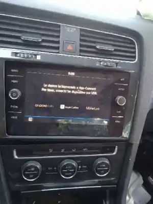 Véhicule à la ferraille volkswagen golf vii lim. (bq1) last edition bmt/start-stopp de l'année 2020 alimenté dgte