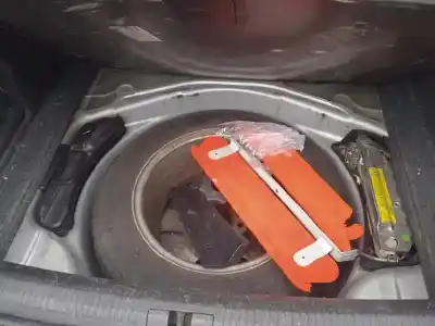 Scrapping Vehicle audi a4 berlina (8e) 1.9 tdi (96kw) of the year 2003 powered awx