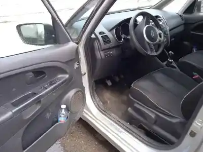 Sloopvoertuig kia venga drive van het jaar 2011 aangedreven d4fc