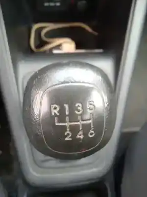 Sloopvoertuig kia venga drive van het jaar 2011 aangedreven d4fc